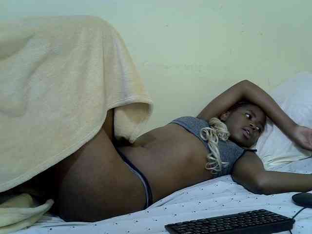 curvy-corazon webcam