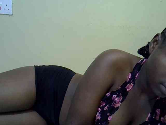 curvy-corazon webcam