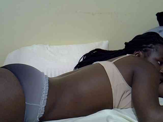 curvy-corazon webcam
