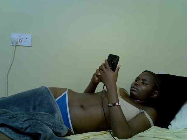 curvy-corazon webcam