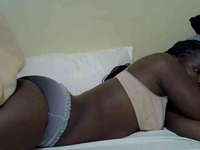 curvy-corazon webcam