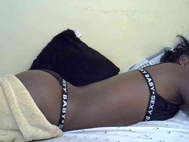 curvy-corazon webcam