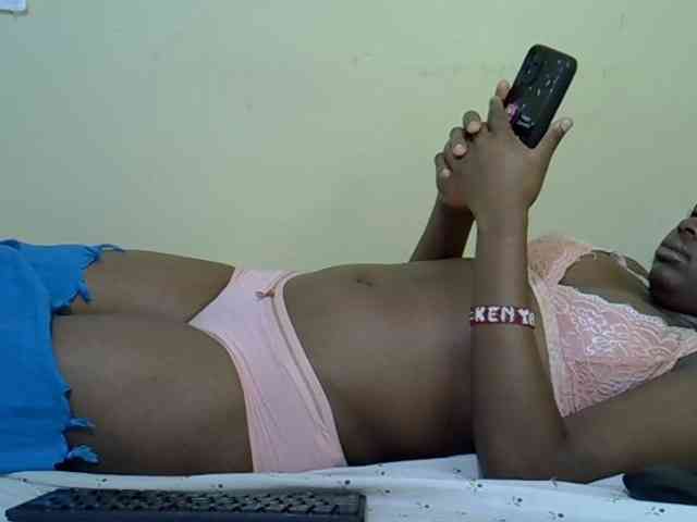 curvy-corazon webcam