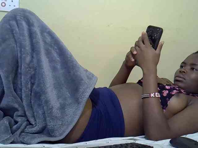 curvy-corazon webcam