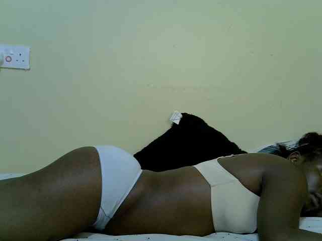 curvy-corazon webcam