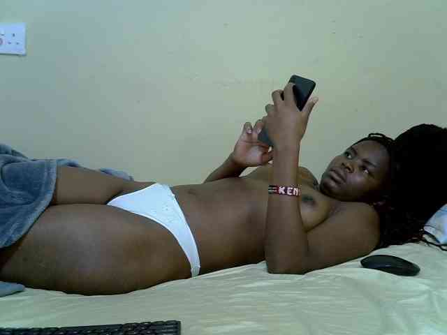 curvy-corazon webcam