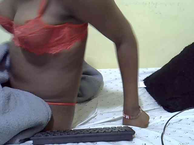 curvy-corazon webcam