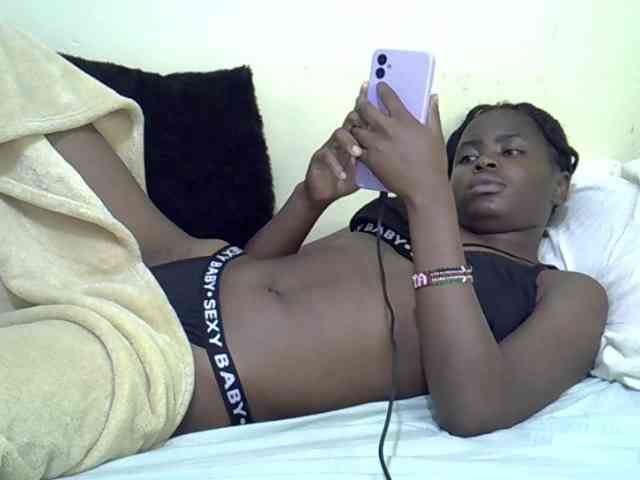 curvy-corazon webcam