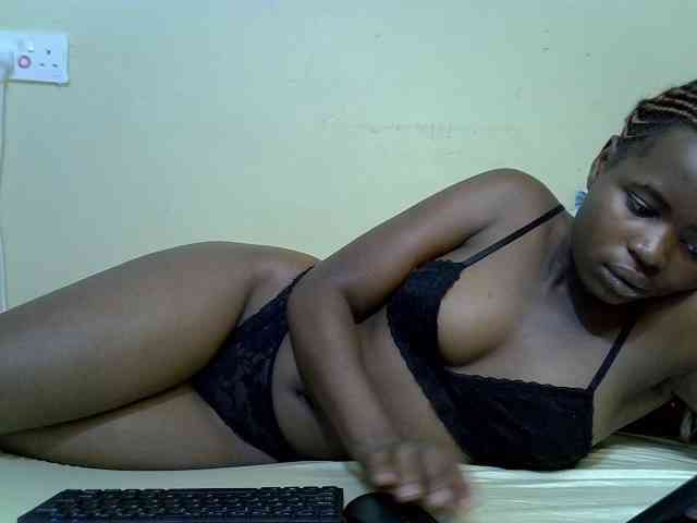 curvy-corazon webcam