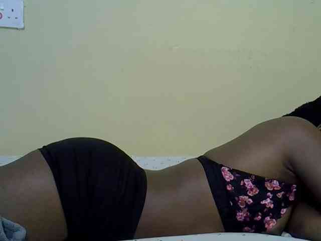 curvy-corazon webcam