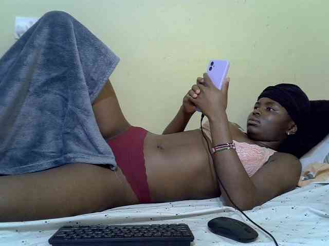 curvy-corazon webcam