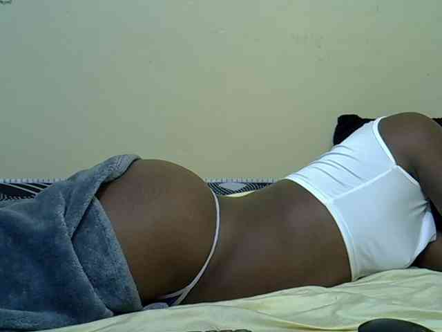 curvy-corazon webcam