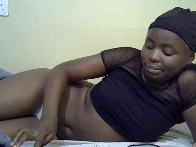 curvy-corazon webcam