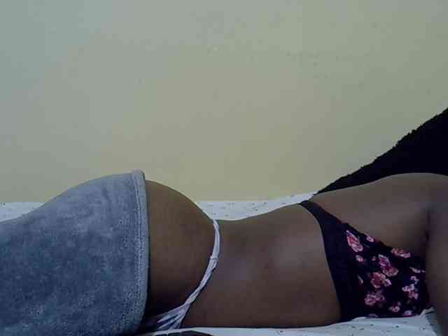 curvy-corazon webcam