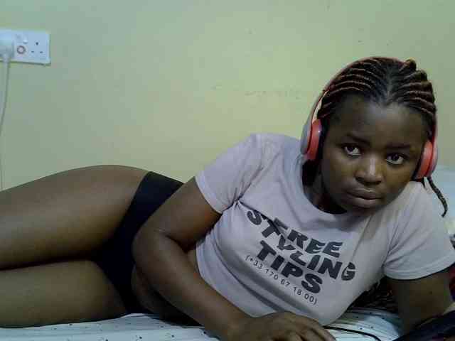 curvy-corazon webcam