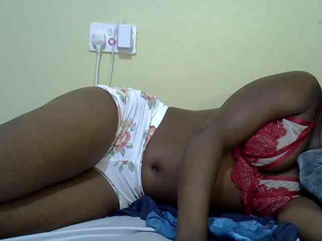 curvy-corazon webcam
