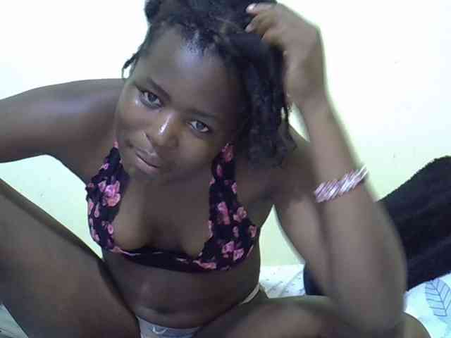 curvy-corazon webcam