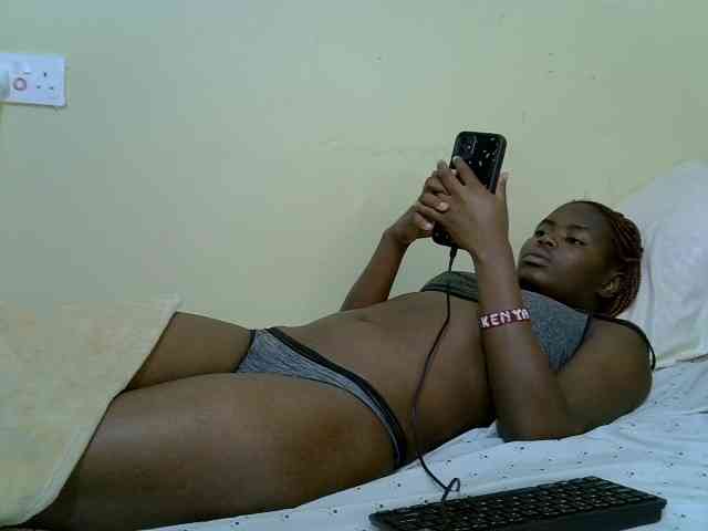 curvy-corazon webcam