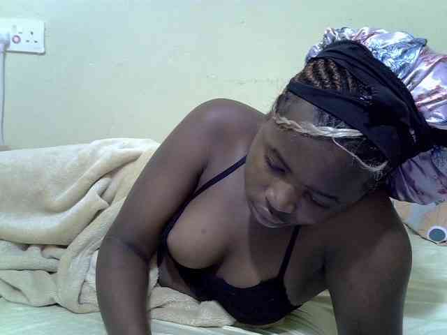 curvy-corazon webcam