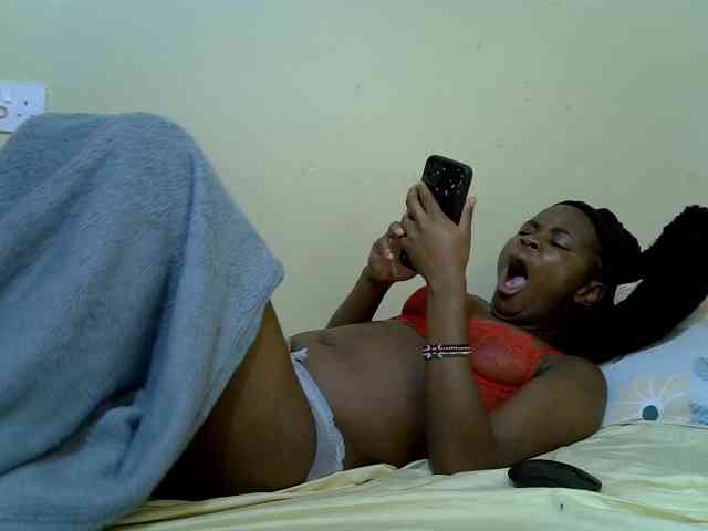 curvy-corazon webcam
