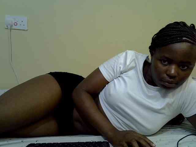 curvy-corazon webcam
