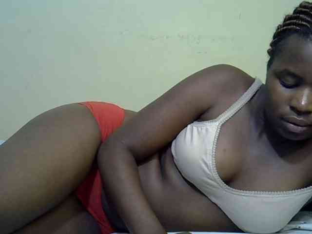 curvy-corazon webcam