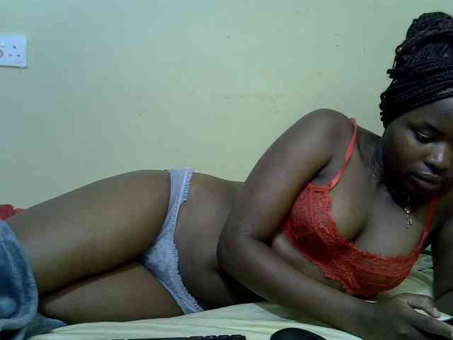 curvy-corazon webcam