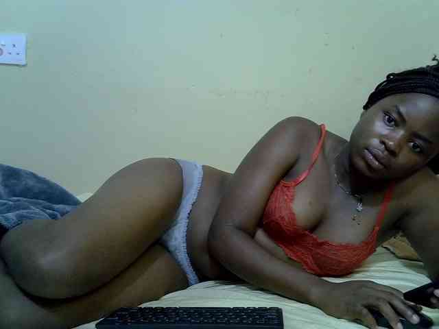 curvy-corazon webcam