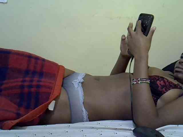 curvy-corazon webcam