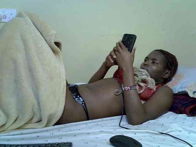 curvy-corazon webcam