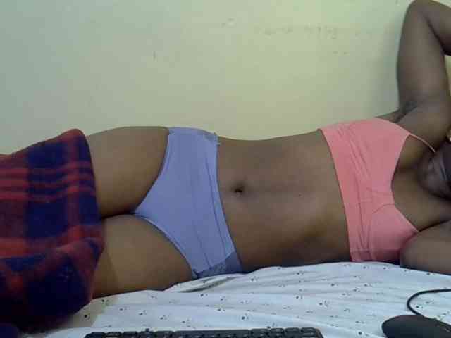 curvy-corazon webcam