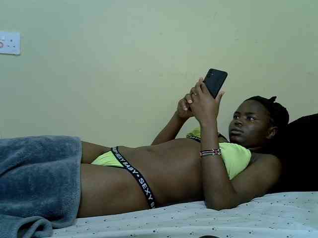 curvy-corazon webcam