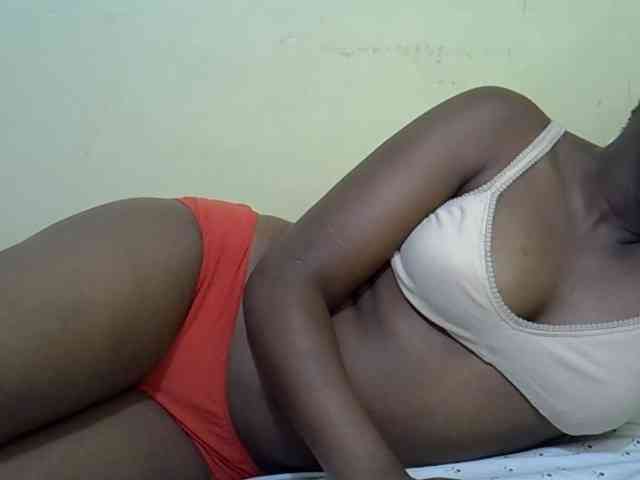 curvy-corazon webcam