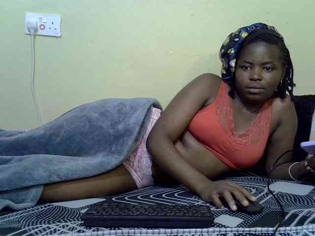 curvy-corazon webcam
