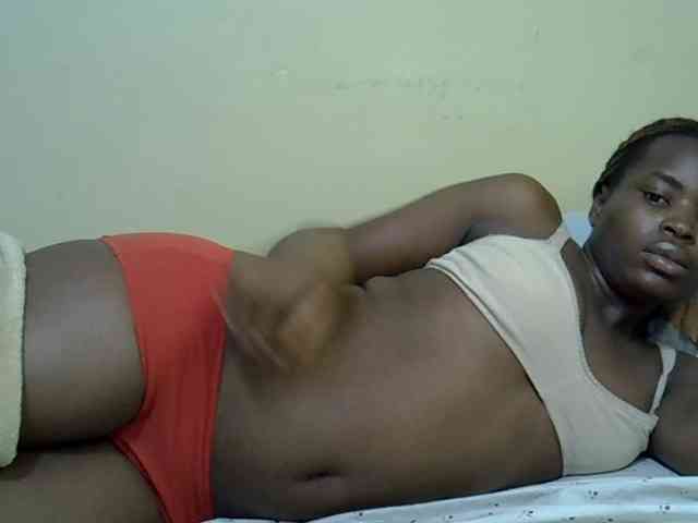 curvy-corazon webcam