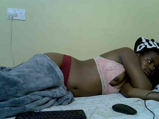 Modelo: curvy-corazon