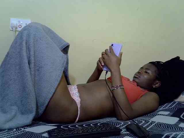 curvy-corazon webcam