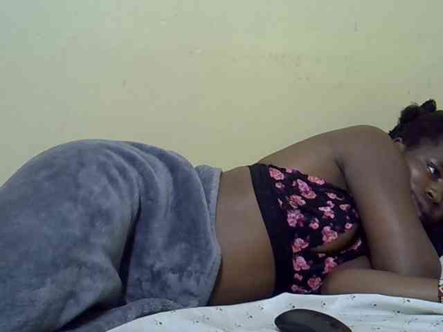 curvy-corazon webcam