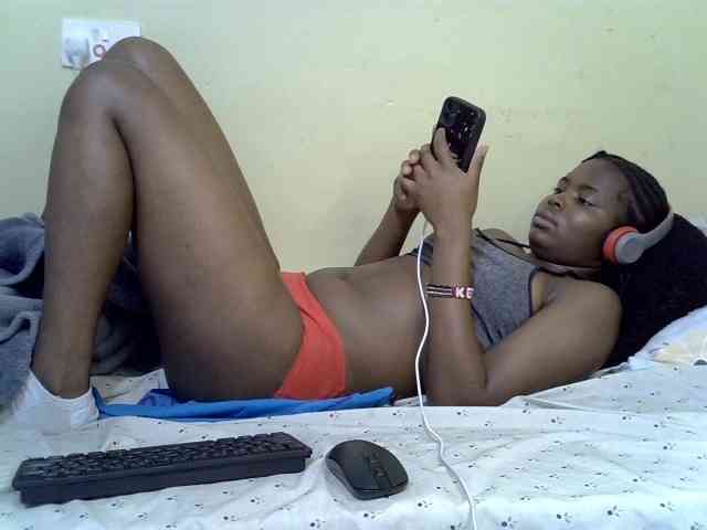curvy-corazon webcam