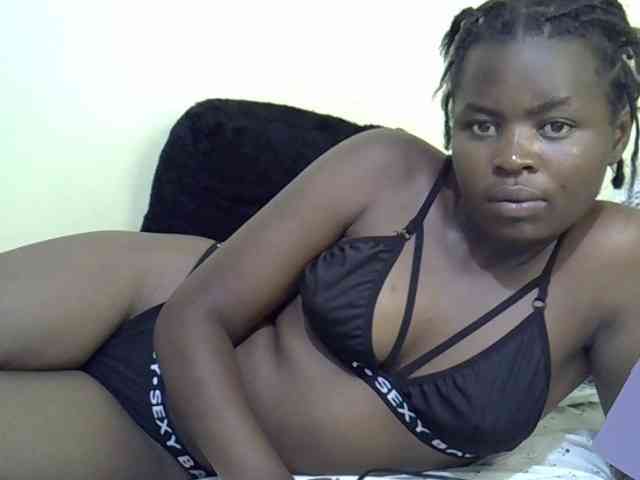 curvy-corazon webcam