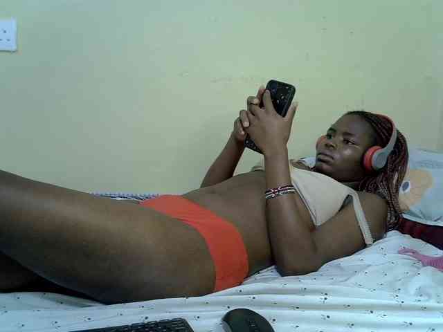curvy-corazon webcam