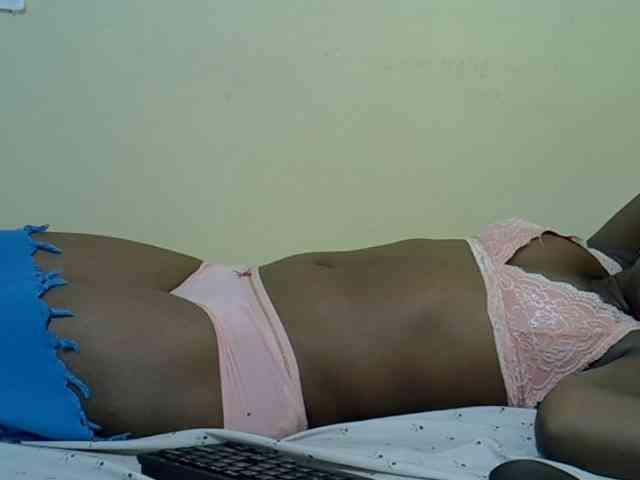 curvy-corazon webcam