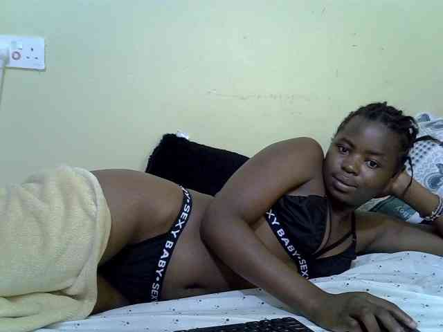 curvy-corazon webcam