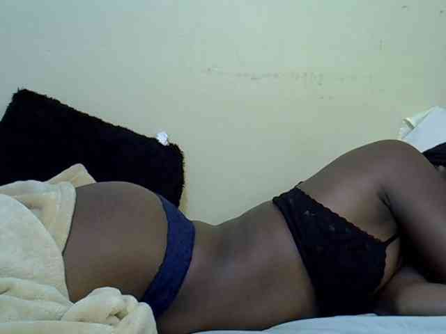 curvy-corazon webcam