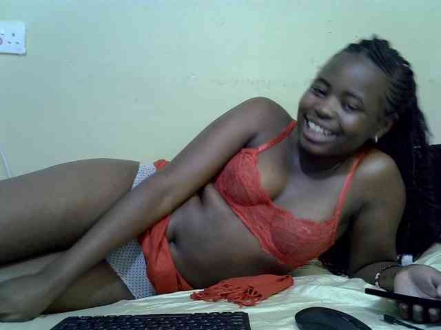 curvy-corazon webcam