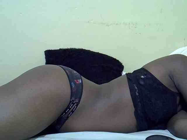 curvy-corazon webcam