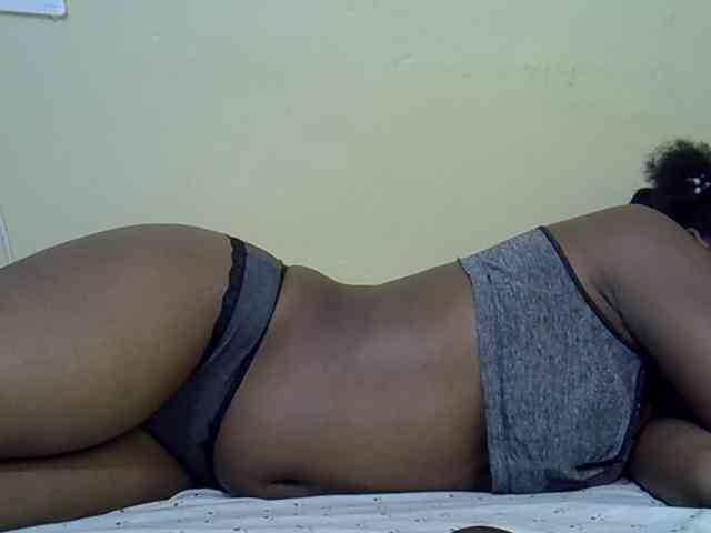 curvy-corazon webcam