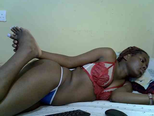curvy-corazon webcam