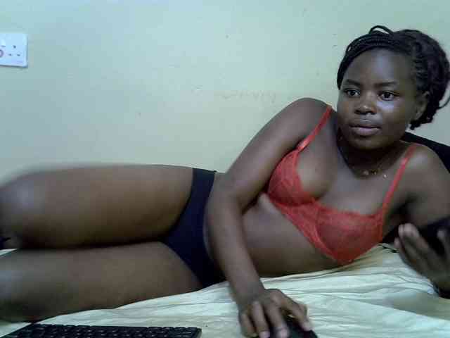 curvy-corazon webcam
