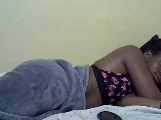 curvy-corazon webcam